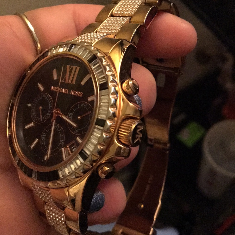 Watch - Picture 3 of 3